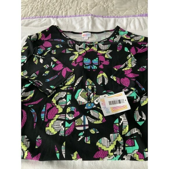 LULAROE CREW NECK, STYLE -IRMA, NWT M BLACK W/MULTI COLORS   POLYESTER, SPANDEX - Picture 3 of 7